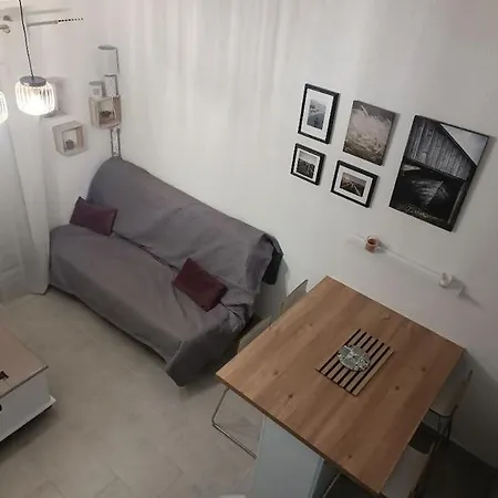 Au Cap D'agde Dans Les Pinedes